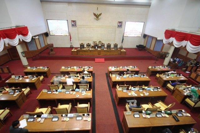Seluruh Fraksi Kompak Dukung Revisi Perda RPJMD Batam