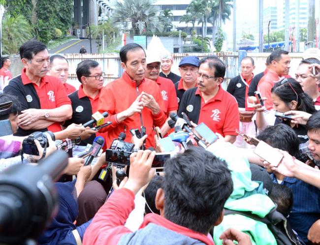 Jokowi Kesal Cetakan Merah Putih Terbalik di Buku Panduan SEA Games Malaysia