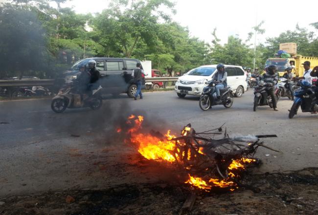  Bentrokan di BFC Sei Panas, Kanit Jatanras Polresta Letuskan Pistol