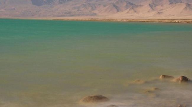 Kisah `Danau Mati` Asia, Perahu Pun Tak Bisa Mengambang