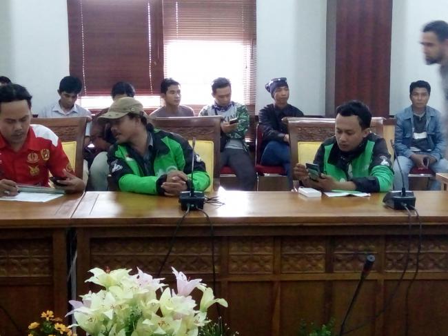 Komisi IV DPRD Batam Prihatin Lihat Nasib Driver Ojek Online