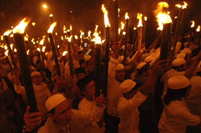 Malam Ini Pawai Obor Bakal Hiasi Daik, Ayo Ramaikan!