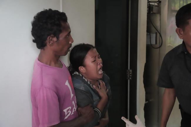 Putri Histeris, Suami dan Adik Iparnya Tewas Dalam Insiden Avanza Maut