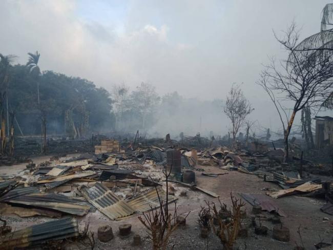 Rumah Warga di Karimun Ikut Terbakar Terkepung Karhutla