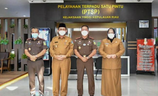 Gubernur Ansar dan Wagub Marlin Silaturahmi ke Kejati Kepri