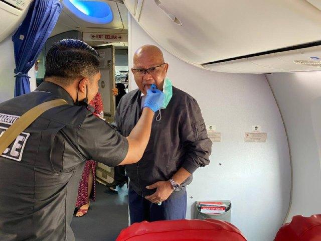 Polisi Sidak Seluruh Kru Pesawat di Bandara Hang Nadim, Ada Apa?