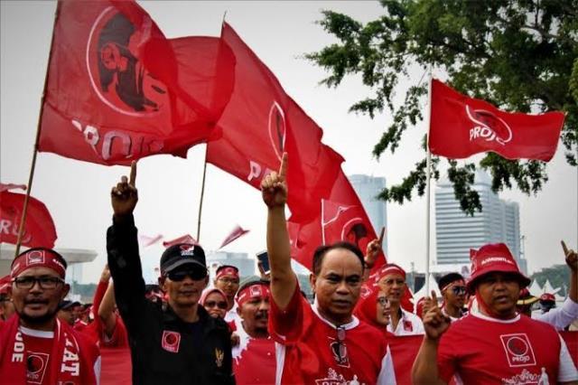 Relawan Projo Bubar Usai Prabowo Masuk Kabinet Jokowi
