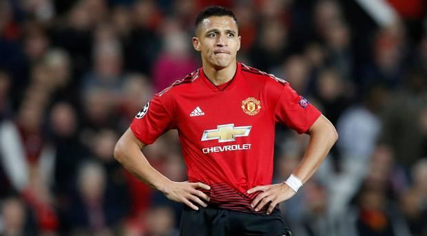 Newcastle vs MU: Fans Kirim Pesan Sanchez kepada Solskjaer