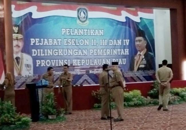Dadakan, Pelantikan Pejabat Eselon Pemprov Kepri Nyaris Ricuh