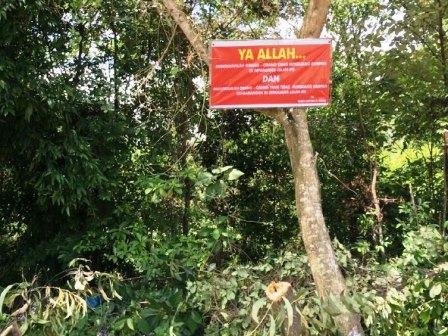 Berani Buang Sampah Sembarangan Didoakan Jadi Miskin