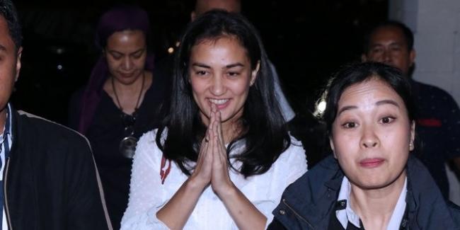 5 Jam Diperiksa, Atiqah Hasiholan Akui Tak Banyak Tahu Hoaks Ratna Sarumpaet