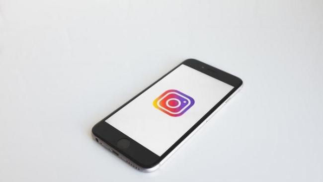 Instagram Kenalkan Fitur Caption Otomatis Untuk Stories 