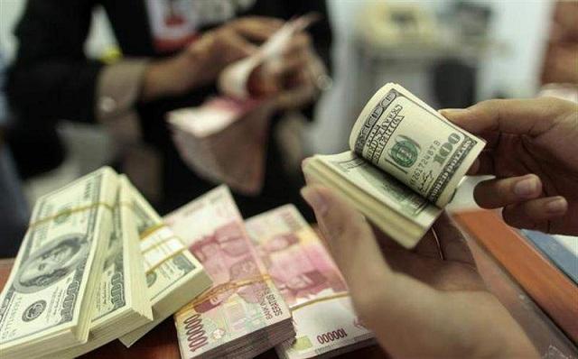 Rupiah Bisa Lampaui Rp 13.000 per Dolar AS