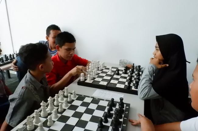 Ratusan Penyandang Disabilitas Siap Bertarung di Meja Catur