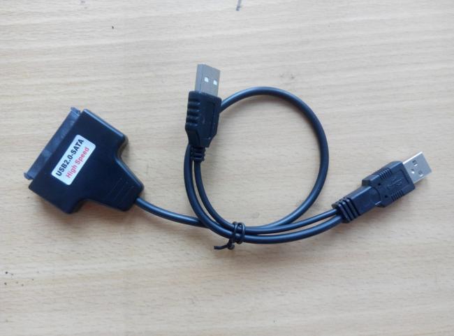 Ngilu! Kabel USB Nyangkut di Mr P