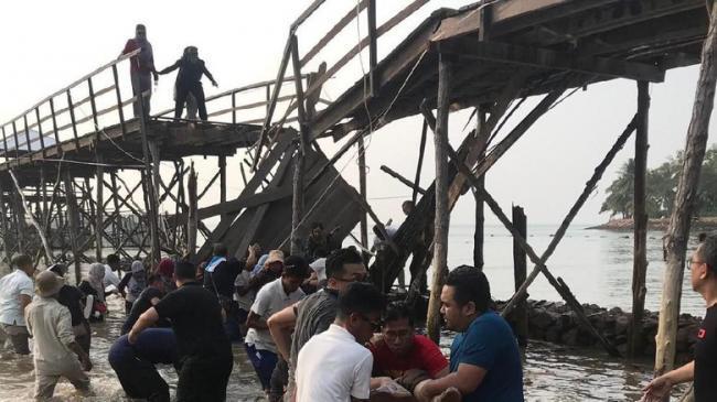 Pelantar Ambruk Lukai Wisatawan, Ada Tersangka?