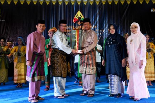Isdianto Ajak Pegiat Seni Harumkan Nama Daerah Lewat Kesenian Tari
