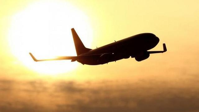 6 Cara Mengatasi Takut Terbang Setelah Ada Berita Pesawat Jatuh