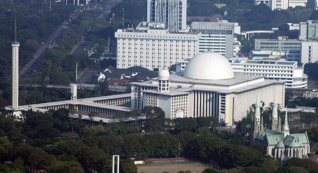 Ini Alasan Soekarno Bangun Masjid Istiqlal dan Gereja Katedral Berdekatan