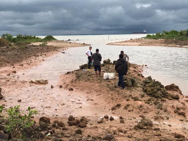 Polisi Buru Pembuang Mayat Bayi di Bengkong Laut
