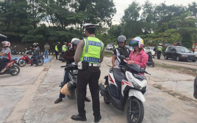  Satlantas Gelar Razia Zebra di Depan Kantor Polresta Barelang