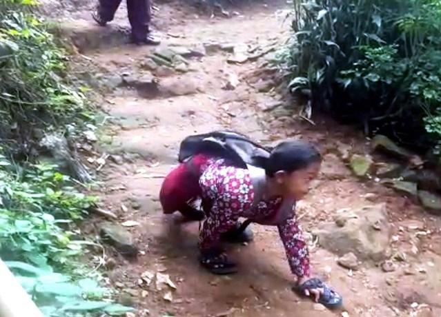 Kisah Adul, Merangkak 3 Km ke Sekolah dan Mimpi Jumpa Jokowi