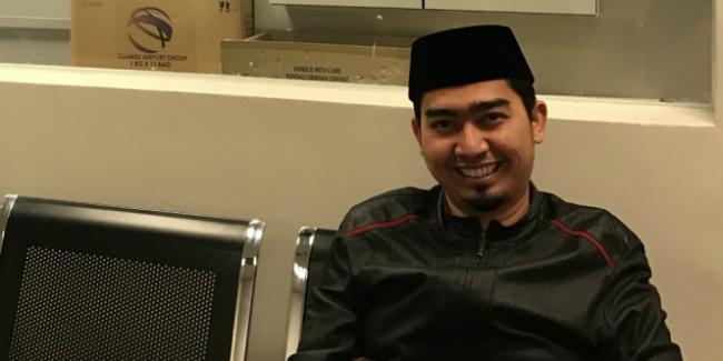 Mengapa Ustaz Solmed Bilang Imigrasi Singapore Zholim?