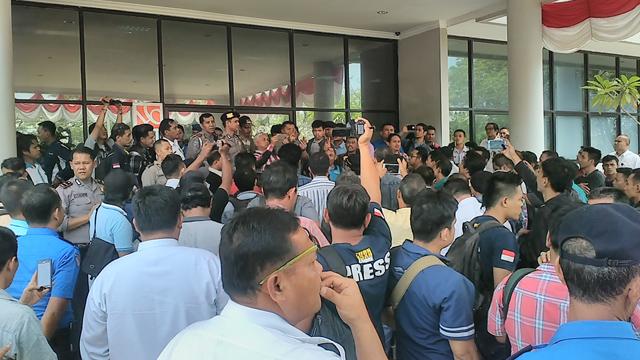  Ratusan Agen Kapal Tolak Sistem Host to Host di Pelabuhan Batam