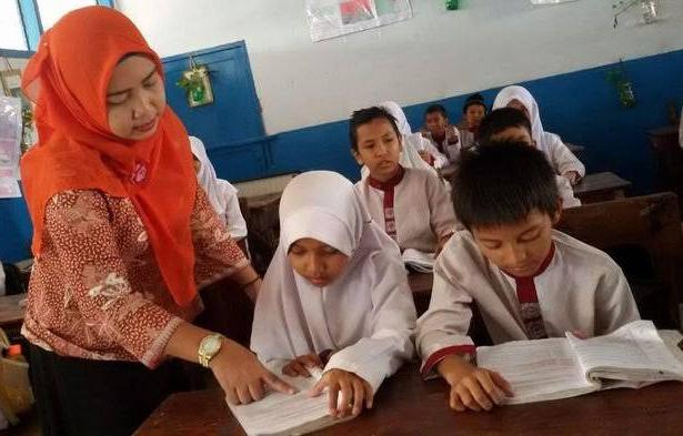 Kemendikbud Luncurkan BLT untuk Guru Honorer, Kapan Cair?