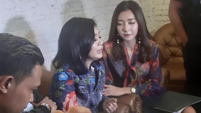 Tuduh Selingkuh, Karen: Saya Nggak Bilang Suami Tinggal dengan Marshanda