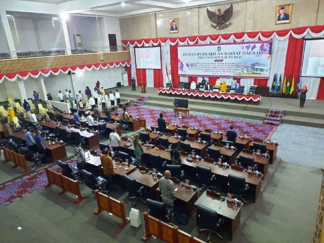 Rapat Perdana DPRD Kepri Terapkan Jaga Jarak Fisik Anggota Legislatif