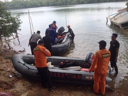 Kerahkan 4 Penyelam, Pencarian Bambang di Sekitar Jembatan Nongsa Masih Nihil