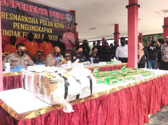 Bandar Narkoba Simpan Sabu-sabu di Gudang Musala, Polda Kepri Sita 46 Kg