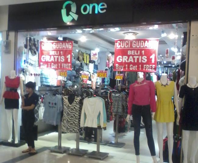 Di Toko Q-One Nagoya Hill Ini Beli Satu Gratis Satu