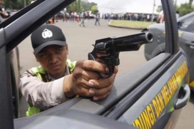 Sindikat Pecah Kaca Mobil Gondol Rp34 Juta di Parkiran RSBK, Satu Pelaku Didor!