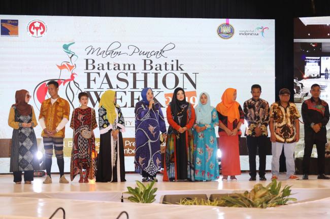 Batik Batam Memukau di Malam Puncak BBFW 2019