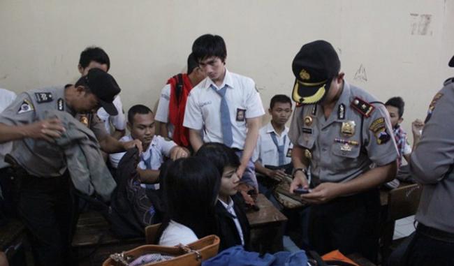 Pelajar di Karimun Ditangkap Polisi Jadi Sindikat Narkoba