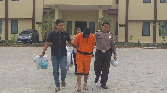 Duh, Balita Ini Tewas Dijejali Cabai oleh Pacar Ibunya