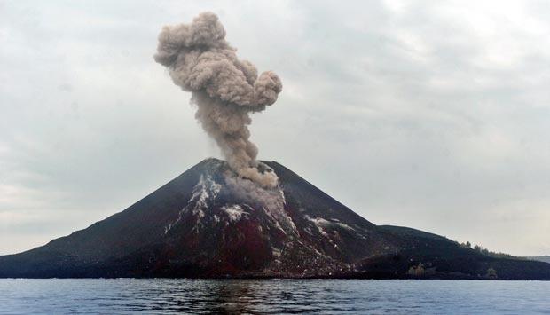Aktivitas Gunung Anak Krakatau Meningkat, Sering Terjadi Gempa