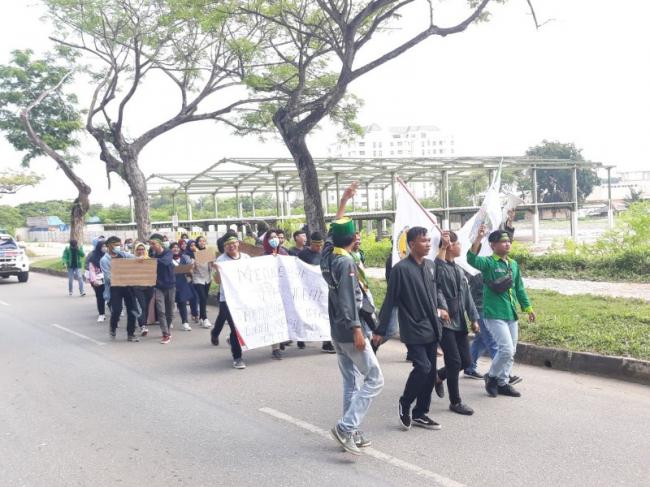 Mahasiswa Protes Listrik Sering Padam di Batam
