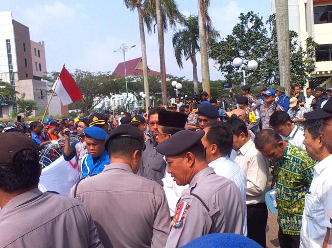 Ini Janji Deputi BP Batam Nur Syafriadi Usai Berunding 30 Menit dengan Warga Kampung Jabi 