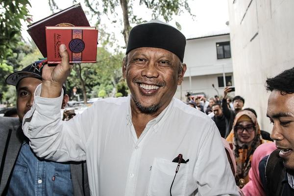 Penahanan Eggi Sudjana Ditangguhkan