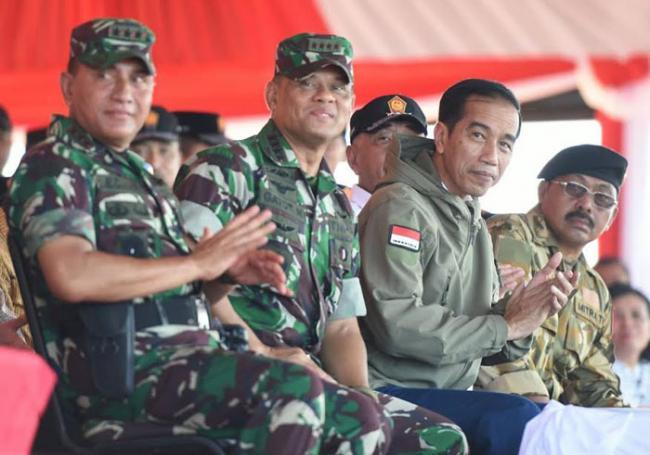 Jokowi: Saya Panglima Tertinggi, Jangan Gaduh!