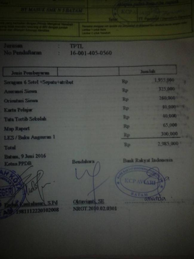 Cerita Orangtua Murid yang Jadi Korban Pemalakan Pihak Sekolah di Batam
