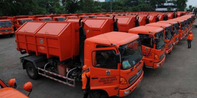 Tanjungpinang Borong Puluhan Kontainer Angkut Sampah 