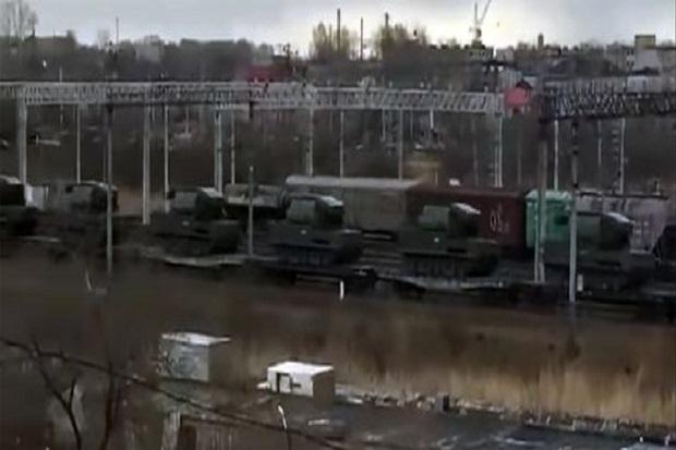  Rusia Mulai Kerahkan Tank Tempur ke Perbatasan Korea Utara