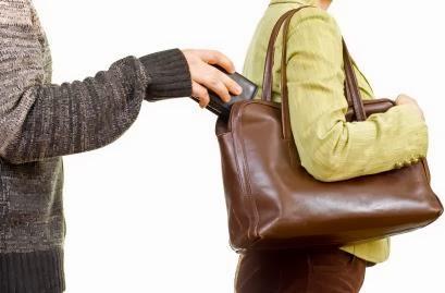 Dompet Hilang saat Berdesakan di Kapal, Copetkah Beraksi?