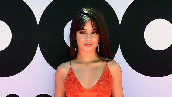 Camila Cabello Sabet Dua Penghargaan MTV EMA