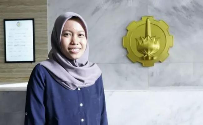 Anak Tukang Becak di Madura Berhasil Raih Gelar Doktor di ITS