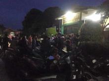 Berebut Daftar ke SMA Negeri di Batam, Ratusan Orang Antre Sejak Subuh 